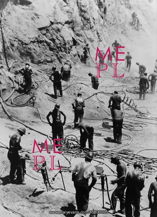 : Drillers excavating the dam foundation on ? : Drillers excavating the dam foundation on ?