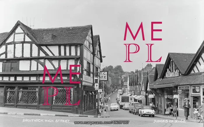 : Droitwich High Street : Droitwich High Street