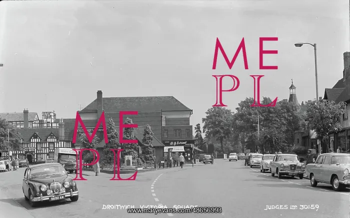 : Droitwich Victoria Square in the Past : Droitwich Victoria Square in the Past