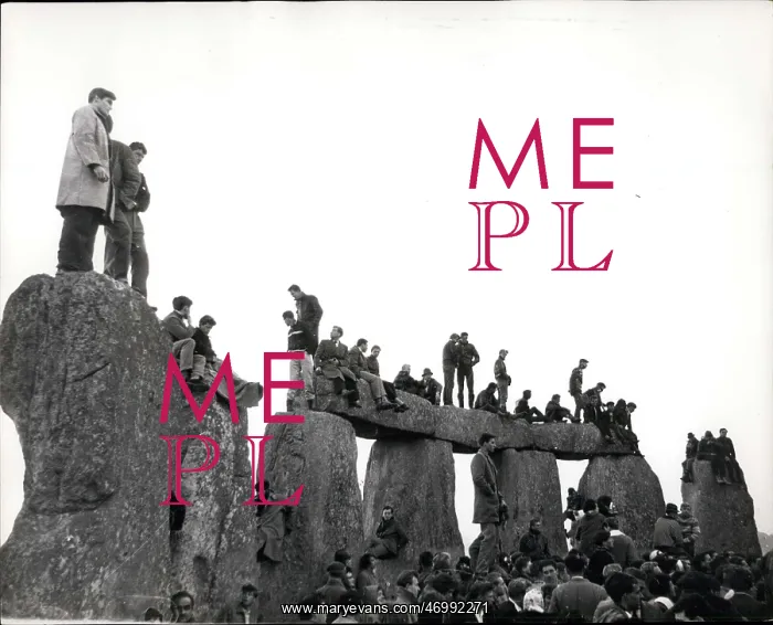 : Druids celebrate summer solstice : Druids celebrate summer solstice