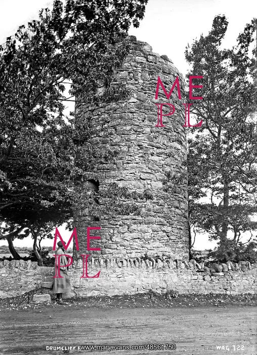 : Drumcliff Round Tower, Co Sligo : Drumcliff Round Tower, Co Sligo