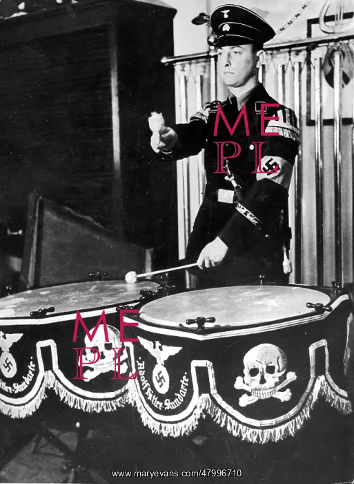 : Drummer of the Adolf Hitler-SS-Guards music group : Drummer of the Adolf Hitler-SS-Guards music group