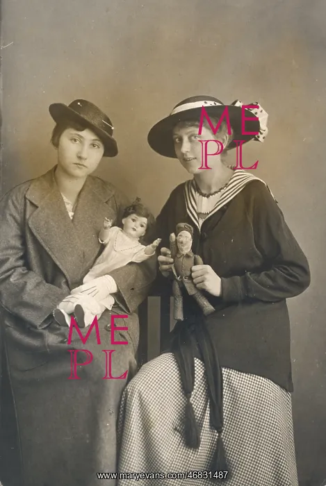 : DRYDEN / HELENE & DOLL : DRYDEN / HELENE & DOLL