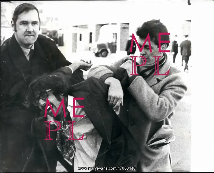 : DS Grant Smith arresting innocent man, Twickenham : DS Grant Smith arresting innocent man, Twickenham