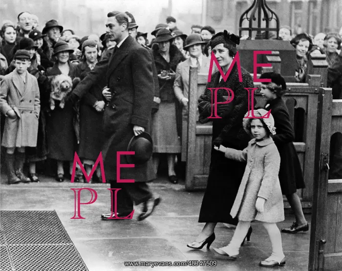 : The ducal couple George and Elizabeth with : The ducal couple George and Elizabeth with