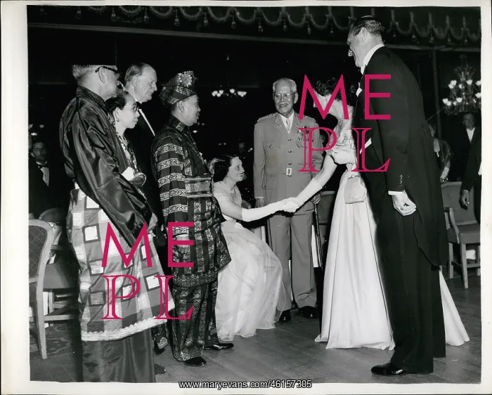 : Duchess of Kent meets Malayan Sultans, Dorchester Hotel : Duchess of Kent meets Malayan Sultans, Dorchester Hotel