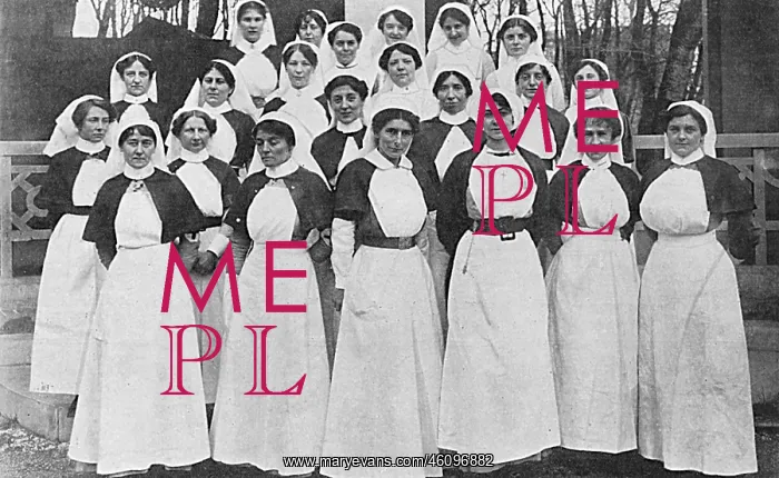 : Duchess of Westminster & nursing staff, WW1 : Duchess of Westminster & nursing staff, WW1
