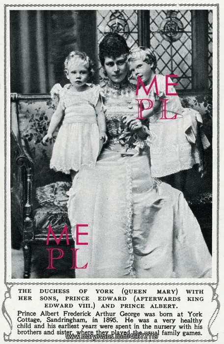 : Duchess of York with her two eldest sons : Duchess of York with her two eldest sons