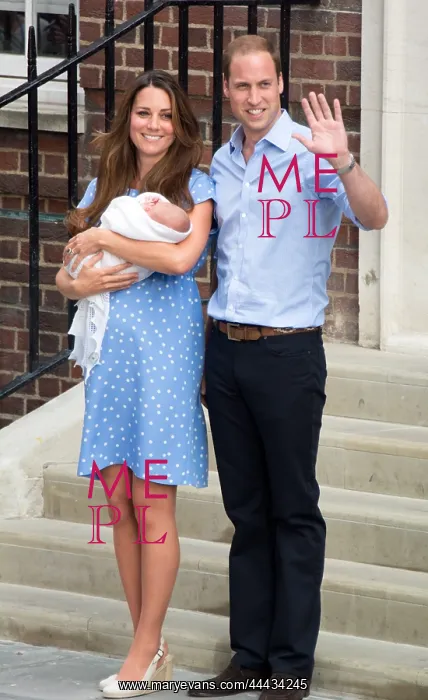 : The Duke And Duchess Of Cambridge With New Born Son : The Duke And Duchess Of Cambridge With New Born Son