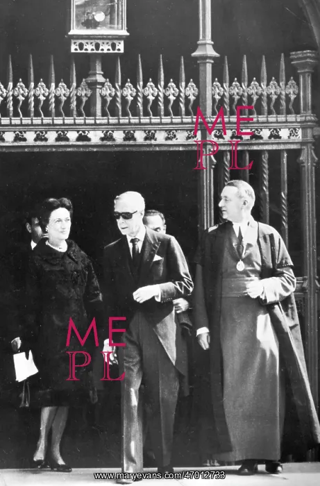 : Duke & Duchess of Windsor at funeral : Duke & Duchess of Windsor at funeral
