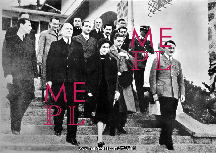 : Duke and Duchess of Windsor with Hitler : Duke and Duchess of Windsor with Hitler