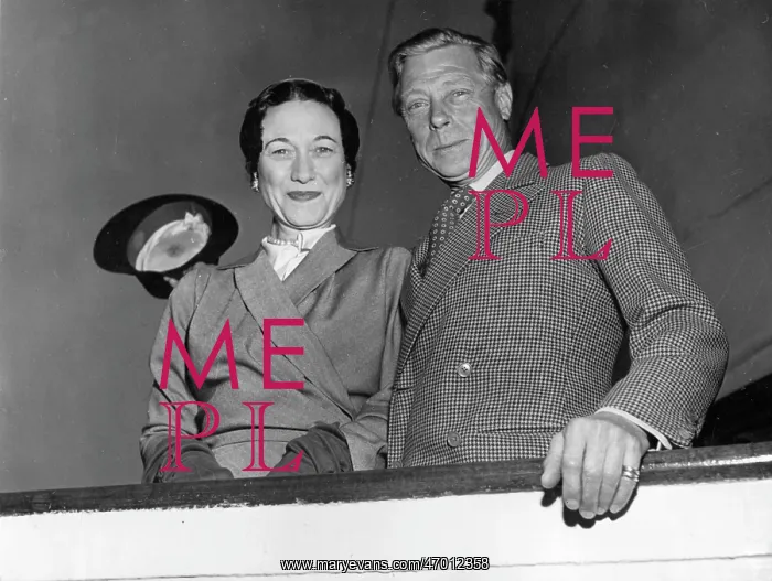 : Duke & Duchess of Windsor at Southampton : Duke & Duchess of Windsor at Southampton