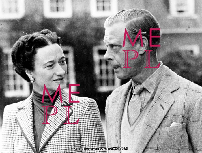 : Duke & Duchess of Windsor in Sunningdale : Duke & Duchess of Windsor in Sunningdale