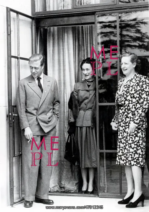  : Duke & Duchess of Windsor at Sunninghill