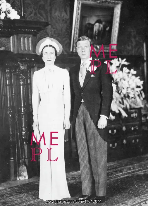 : Duke & Duchess of Windsor before their wedding : Duke & Duchess of Windsor before their wedding