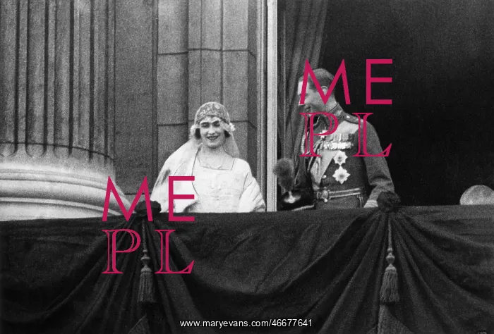 : The Duke and Duchess of York on their wedding day, 1923 : The Duke and Duchess of York on their wedding day, 1923