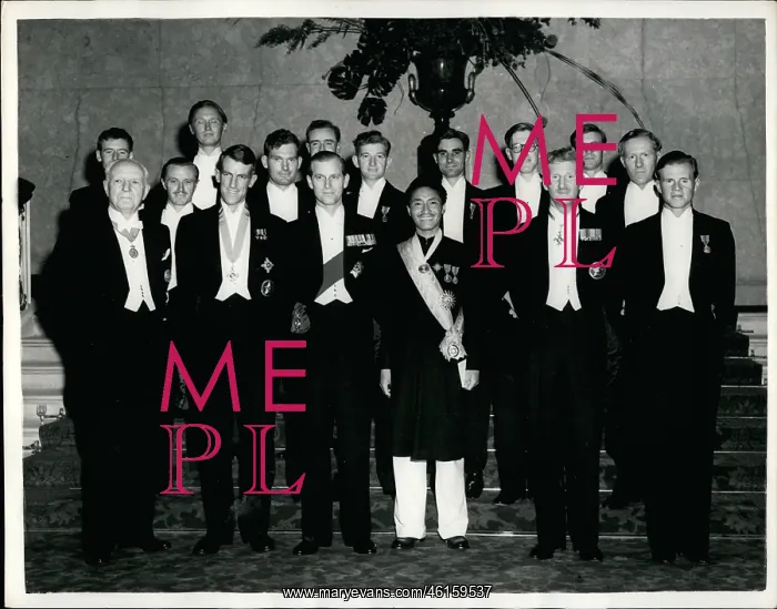 : Duke of Edinburgh with Everest expedition members : Duke of Edinburgh with Everest expedition members