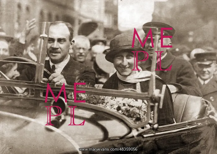 : The Duke and Queen of Brunswick in a car, 1924 : The Duke and Queen of Brunswick in a car, 1924