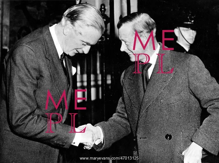 : Duke of Windsor and Sir Anthony Eden : Duke of Windsor and Sir Anthony Eden