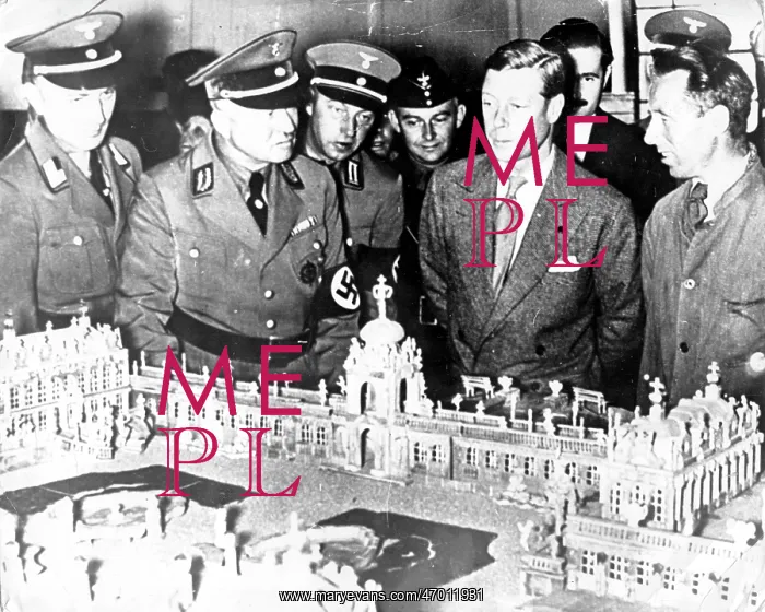 : Duke of Windsor on visit to Dresden, Germany : Duke of Windsor on visit to Dresden, Germany