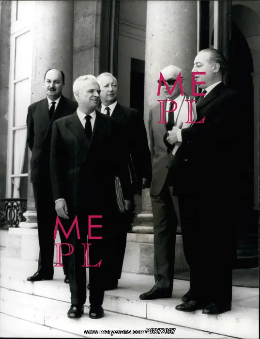 : Dumas, Frey, Messmer, Foyer, Brogile, outside Elysee Palace : Dumas, Frey, Messmer, Foyer, Brogile, outside Elysee Palace