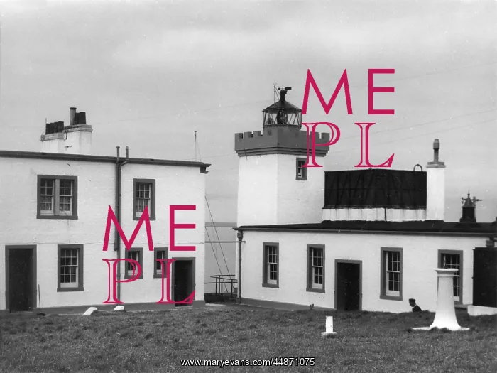 : DUNCANSBY LIGHTHOUSE : DUNCANSBY LIGHTHOUSE