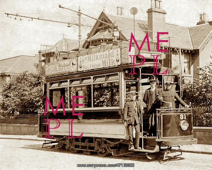  : A Dundee tram, early 1900s