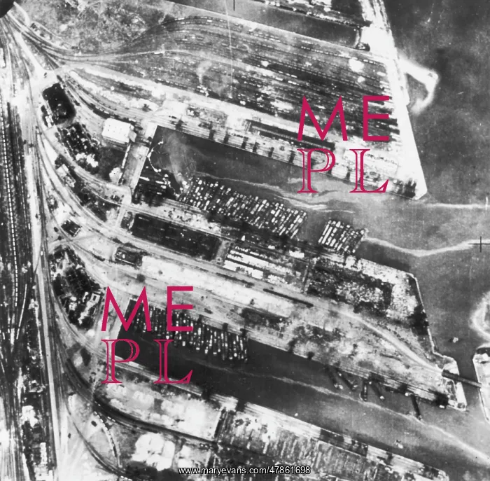  : Dunkirk docks WWII