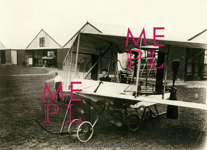 : Dunne D5 two-seat tailless biplane of 1910 : Dunne D5 two-seat tailless biplane of 1910