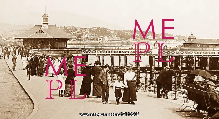  : Dunoon Esplanade and Pier, Scotland