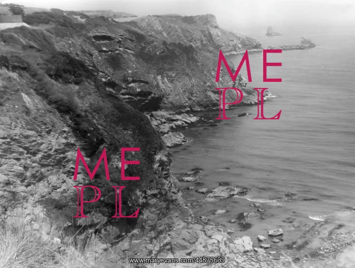 : DURL HEAD & CRADLE ROCK : DURL HEAD & CRADLE ROCK