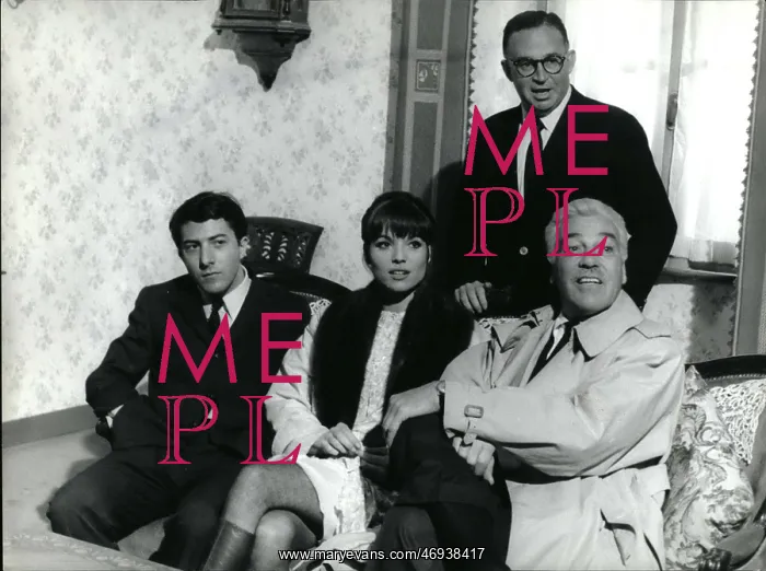 : Dustin Hoffman, Elsa Martinelli, Cesar Romero,s Prager : Dustin Hoffman, Elsa Martinelli, Cesar Romero,s Prager