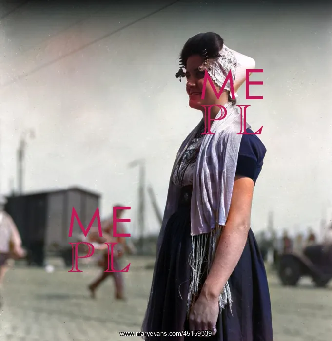 : DUTCH COSTUME : DUTCH COSTUME