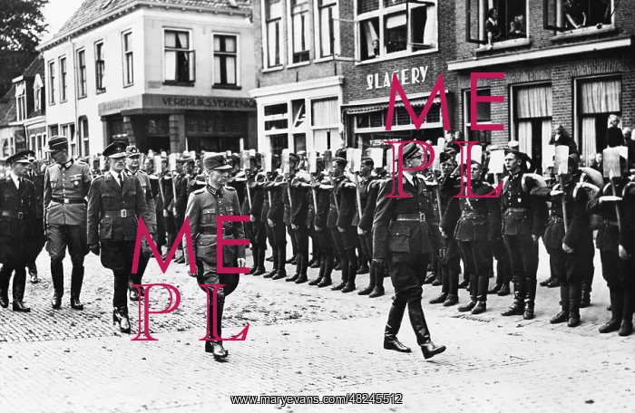 : Dutch men of the Labour Service, 1943 : Dutch men of the Labour Service, 1943