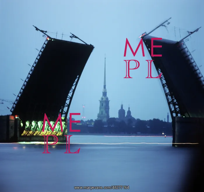 : Dvortsovy Bridge across Neva River raised, 1981 : Dvortsovy Bridge across Neva River raised, 1981