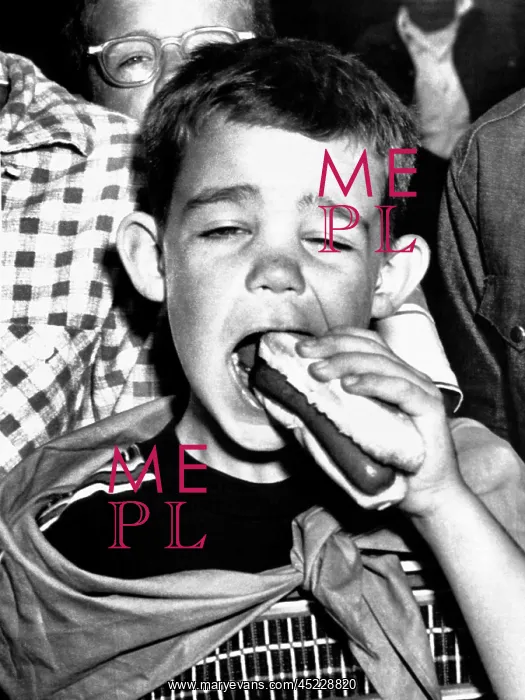 : Dwight David Eisenhower II. He eats a hot-dog ? : Dwight David Eisenhower II. He eats a hot-dog ?