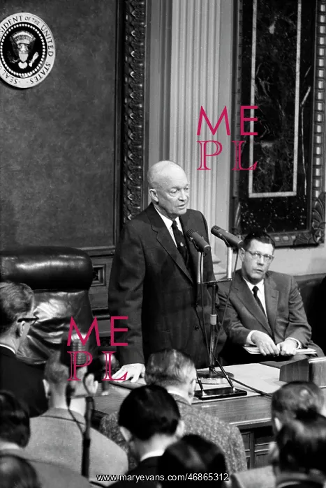 : Dwight Eisenhower - US president - politics : Dwight Eisenhower - US president - politics