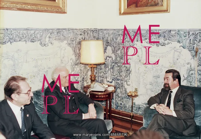 : E. A. Shevardnadze Visiting Portugal : E. A. Shevardnadze Visiting Portugal