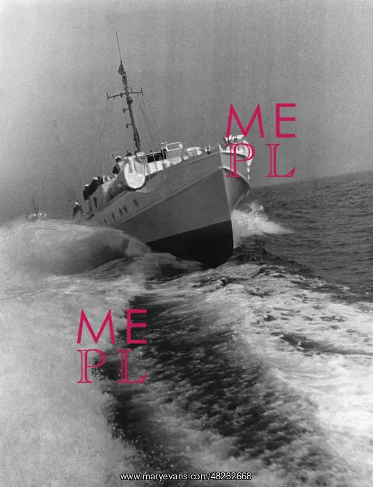 : The E-boats 20'on the run : The E-boats 20'on the run