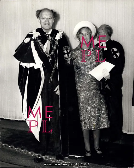 : Earl of Longford, Knight of the Garter, at Windsor : Earl of Longford, Knight of the Garter, at Windsor
