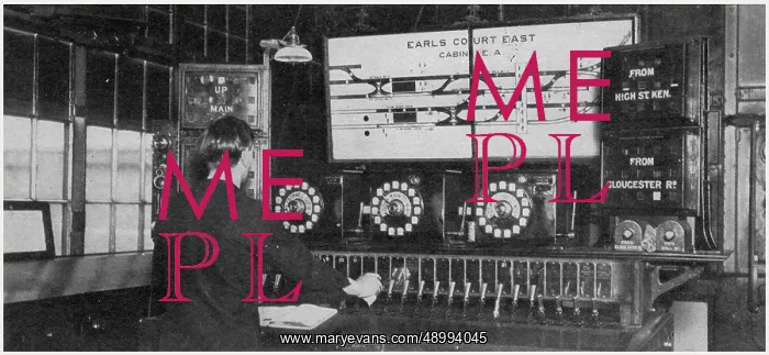 : Earl's Court Station - Underground System 1926 : Earl's Court Station - Underground System 1926