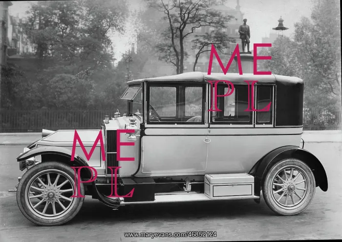 : Early car. An early car with a toolbox incorporated into the running board : Early car. An early car with a toolbox incorporated into the running board