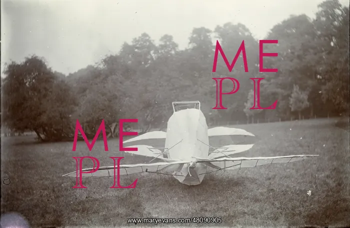 : An early mockup of a Baden-Powell ?Quadruplane? c.1908 : An early mockup of a Baden-Powell ?Quadruplane? c.1908