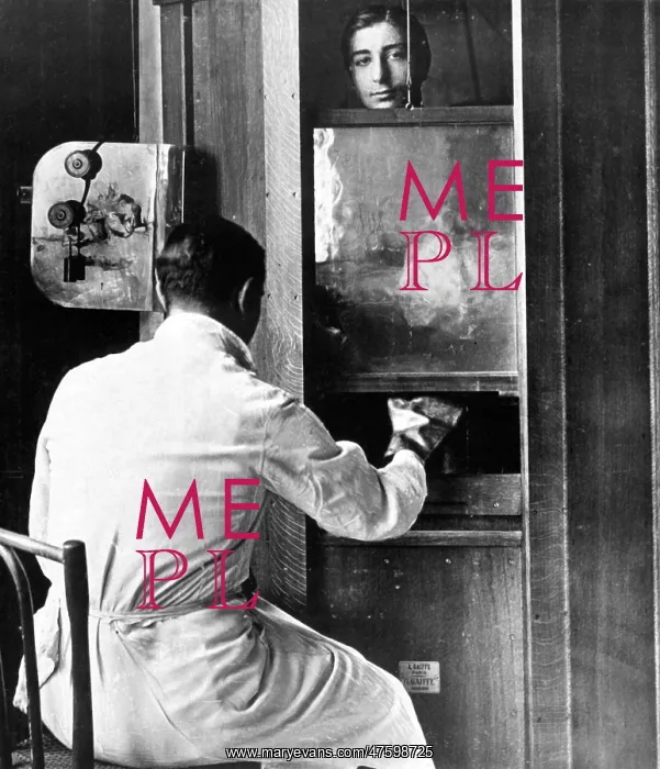 : Early X-Ray Machine : Early X-Ray Machine