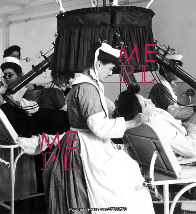 : Early X-Ray Machine : Early X-Ray Machine
