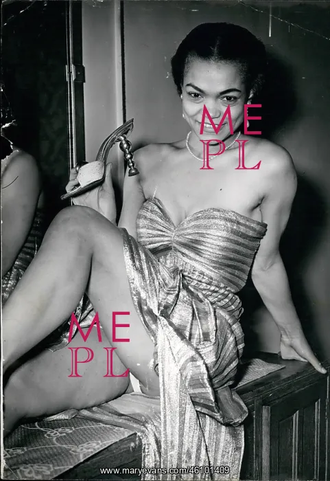 : Eartha Kitt, singer, to perform in London : Eartha Kitt, singer, to perform in London