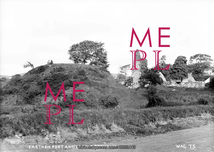 : Earthen fort and Castle Robin, Lisburn : Earthen fort and Castle Robin, Lisburn