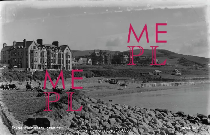 : East Beach, Criccieth : East Beach, Criccieth