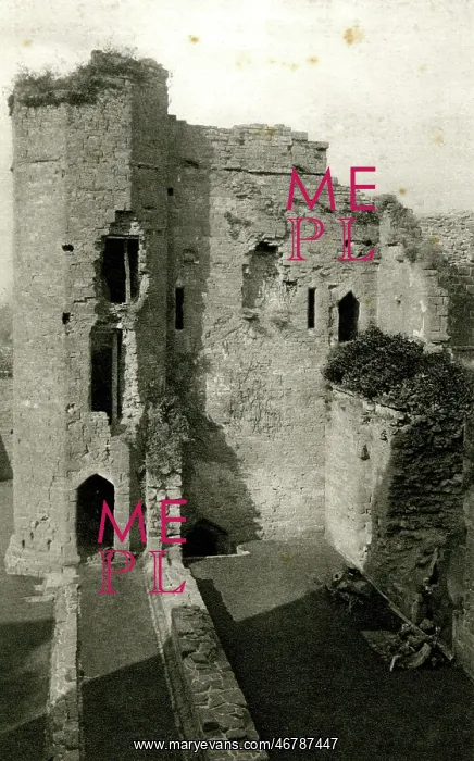  : East Range of the Courtyard, Goodrich Castle, Herefordshire