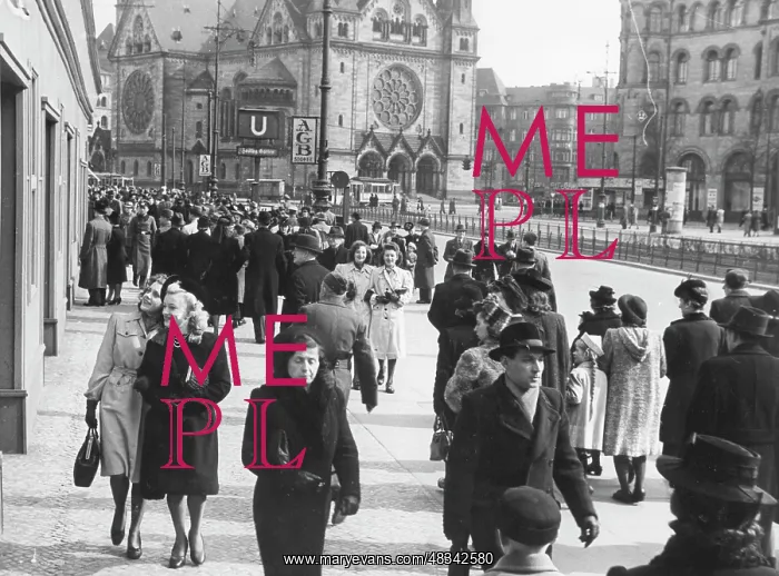 : Easter in Berlin, 1942 : Easter in Berlin, 1942